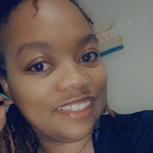 Meet your Posher, Troya